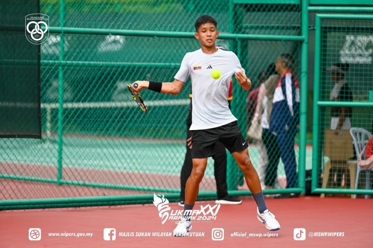 Aqil and Lynn Lim, both talented players from our Mouratoglou Tennis Programme, led the Federal Territory mixed tennis team to a stunning victory, defeating Perak to clinch the gold medal. Congratulations to the Federal Territory team for their outstanding achievement, securing the gold medal today at the SLTA Tennis Court in Kuching!